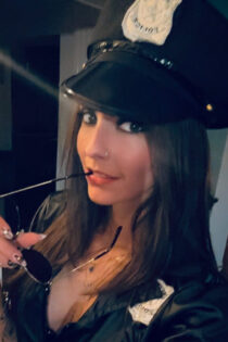 Stripteaseuse à Monthey pour un anniversaire